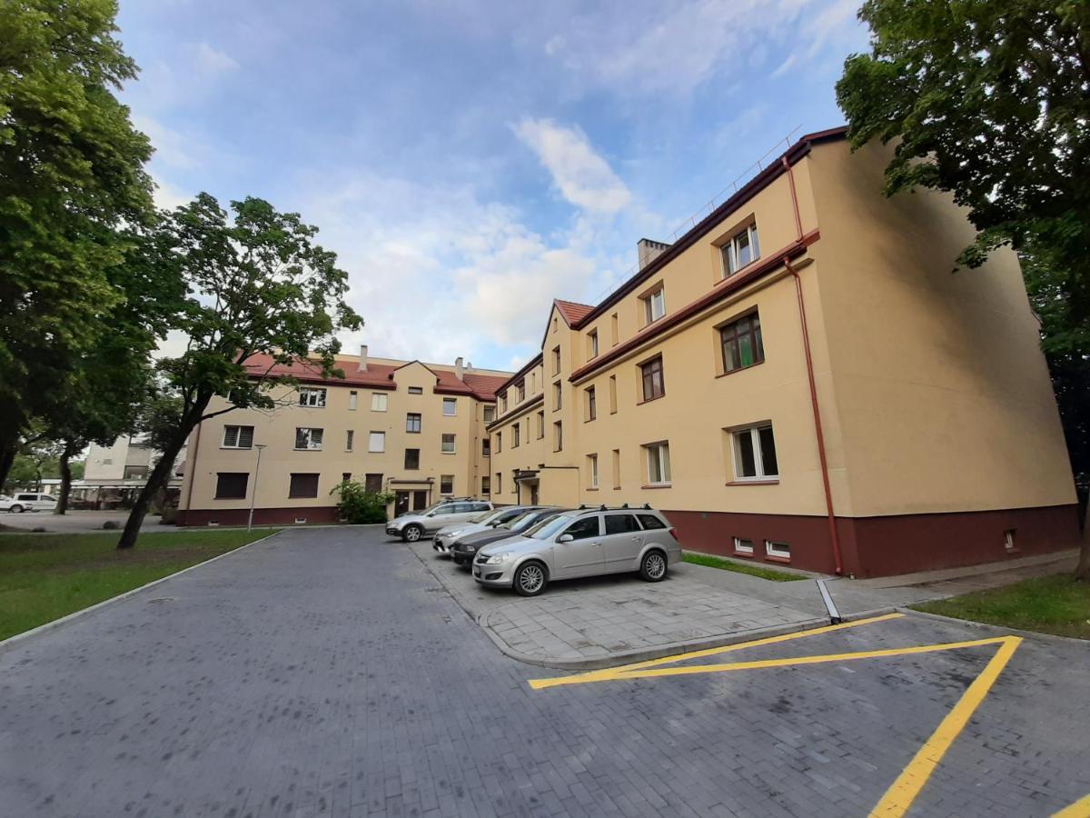 Cosy Park Apartment, Free Parking, Self-Check-In 克莱佩达 外观 照片